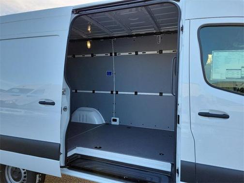2024 Mercedes-Benz Sprinter 2500 Standard Roof