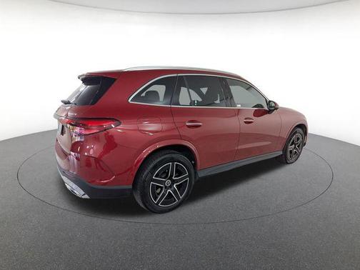 MANUFAKTUR Patagonia Red Metallic 2026 Mercedes-Benz GLC 300 4MATIC