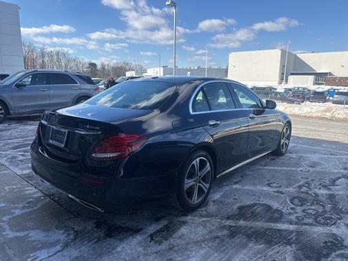 2018 Mercedes-Benz E-Class 4MATIC