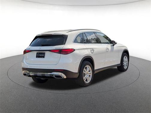 2026 Mercedes-Benz GLC 300 4MATIC