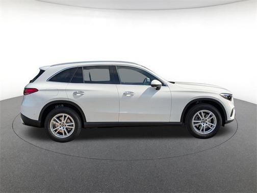 2026 Mercedes-Benz GLC 300 4MATIC