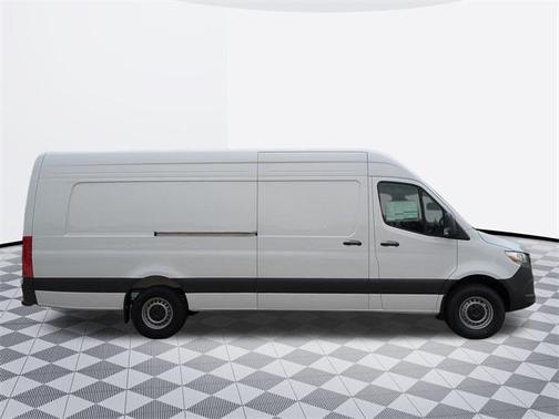 2025 Mercedes-Benz Sprinter 2500 Standard Roof