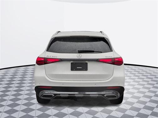 2025 Mercedes-Benz GLC 300 4MATIC