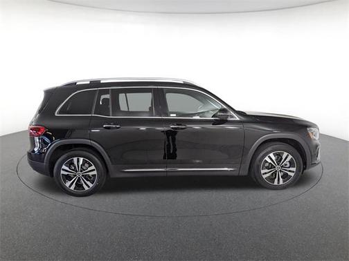 2025 Mercedes-Benz GLB 250 4MATIC