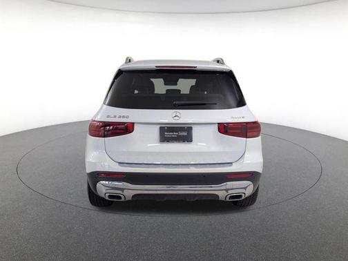 2024 Mercedes-Benz GLB 250 4MATIC