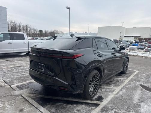 2024 Lexus RZ 450e Luxury