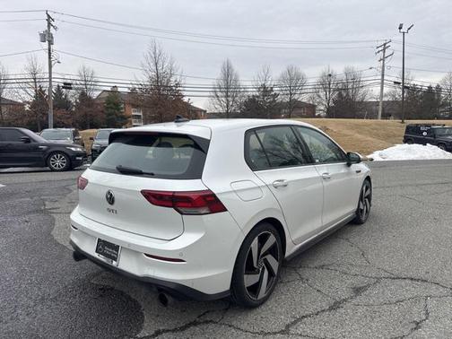 2022 Volkswagen Golf GTI 2.0T SE DSG