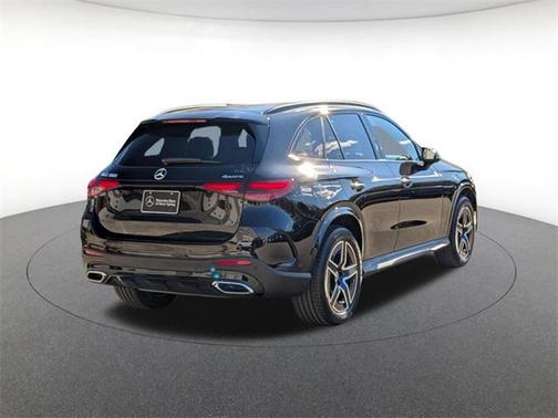 2026 Mercedes-Benz GLC 300 4MATIC