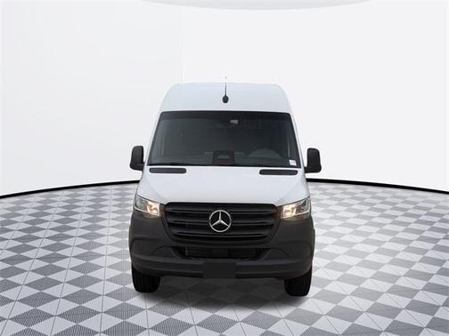 2025 Mercedes-Benz Sprinter 2500 Standard Roof