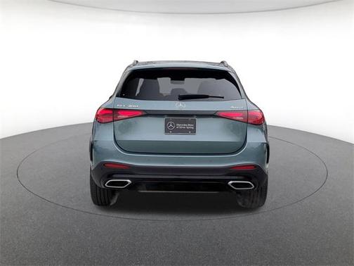 2026 Mercedes-Benz GLC 300 4MATIC