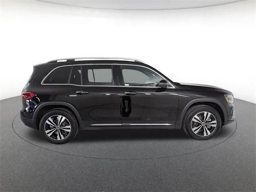 2025 Mercedes-Benz GLB 250 4MATIC