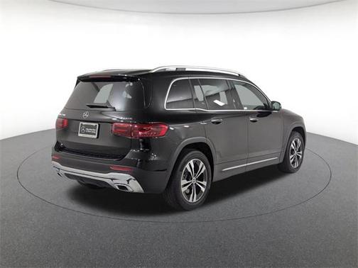 2025 Mercedes-Benz GLB 250 4MATIC