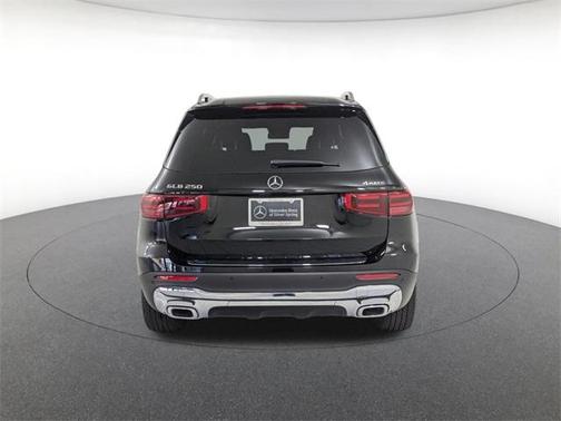 2025 Mercedes-Benz GLB 250 4MATIC