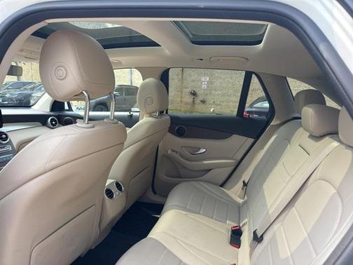 2021 Mercedes-Benz GLC 300 4MATIC
