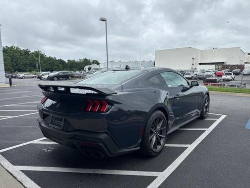 2025 Ford Mustang Dark Horse