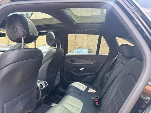 2021 Mercedes-Benz GLC 300 4MATIC