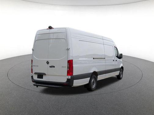 Arctic White 2026 Mercedes-Benz Sprinter 2500 High Roof