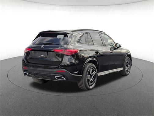 2026 Mercedes-Benz GLC 300 4MATIC