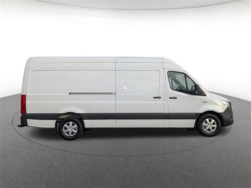 2024 Mercedes-Benz eSprinter 2500 Cargo 170 WB