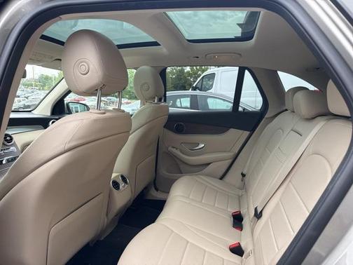 2021 Mercedes-Benz GLC 300 4MATIC