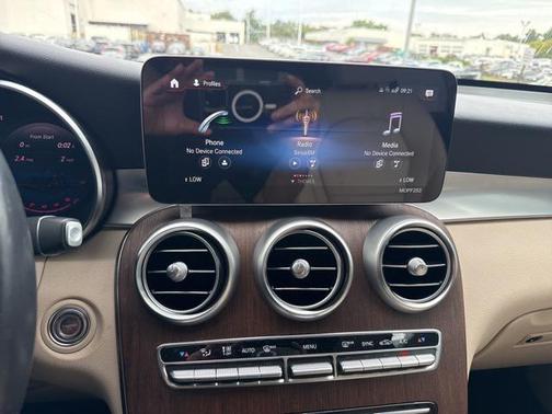 2021 Mercedes-Benz GLC 300 4MATIC