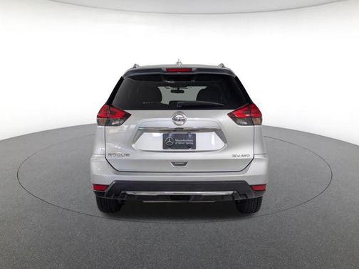 Brilliant Silver 2017 Nissan Rogue SV