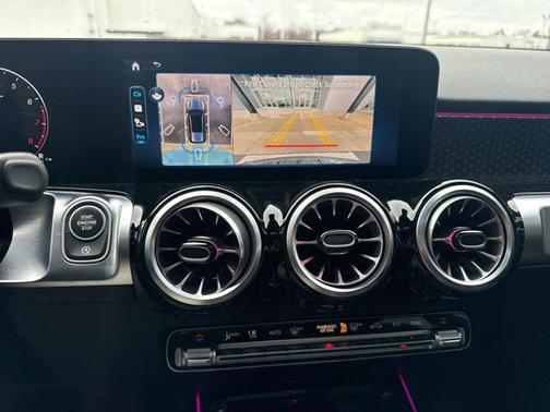 2025 Mercedes-Benz GLB 250 4MATIC