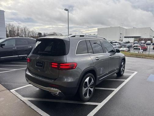 2025 Mercedes-Benz GLB 250 4MATIC