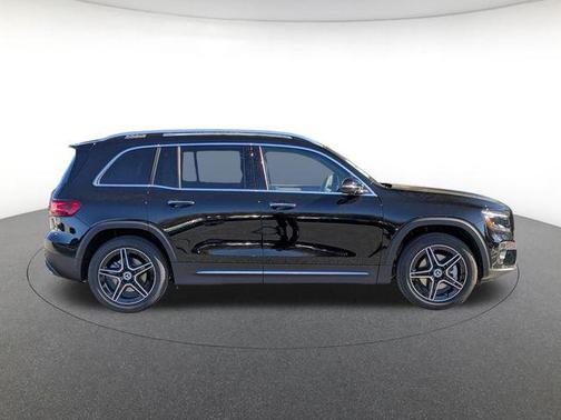 Night Black 2026 Mercedes-Benz GLB 250 4MATIC
