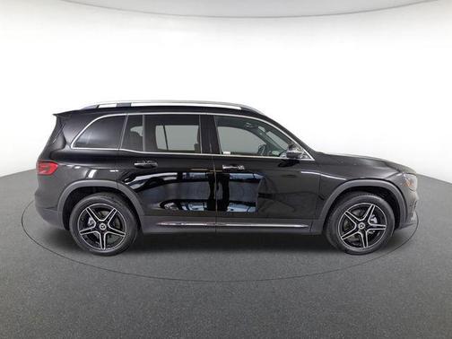 Night Black 2026 Mercedes-Benz GLB 250 4MATIC