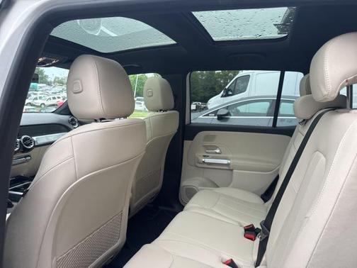 2024 Mercedes-Benz EQB 300 4MATIC