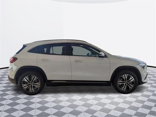 2025 Mercedes-Benz GLA 250 4MATIC