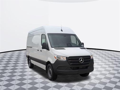 2025 Mercedes-Benz Sprinter 2500 Cargo 144 WB