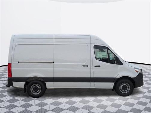 2025 Mercedes-Benz Sprinter 2500 Cargo 144 WB