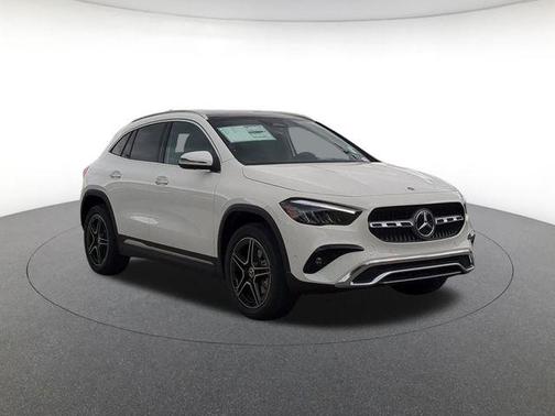 Polar White 2026 Mercedes-Benz GLA 250 4MATIC
