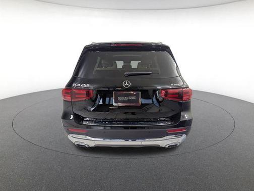 Night Black 2026 Mercedes-Benz GLB 250 4MATIC