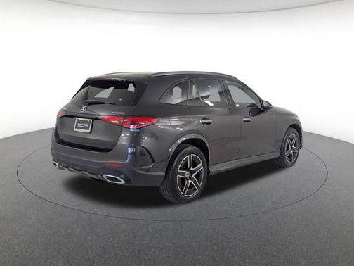 2025 Mercedes-Benz GLC 300 4MATIC