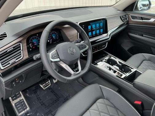 2026 Volkswagen Atlas 2.0T SEL Premium R-Line 4MOTION