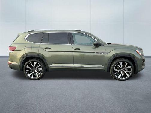 2026 Volkswagen Atlas 2.0T SEL Premium R-Line 4MOTION