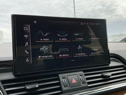 2022 Audi Q5 45 S line Premium Plus