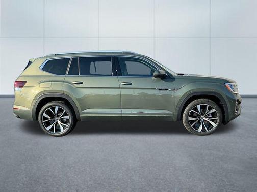 2026 Volkswagen Atlas 2.0T SEL Premium R-Line 4MOTION