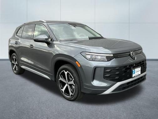 2025 Volkswagen Tiguan 2.0T SE 4MOTION