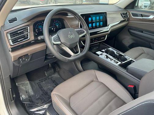 2026 Volkswagen Atlas 2.0T SEL