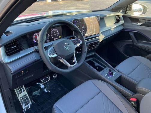 2026 Volkswagen Tiguan 2.0T SE R-Line Black 4MOTION