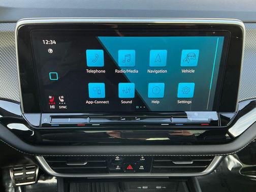 2026 Volkswagen Atlas Cross Sport 2.0T SEL Premium