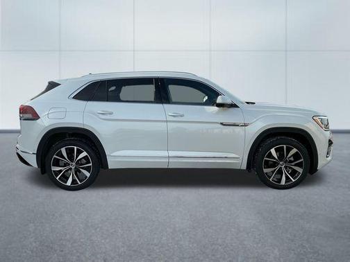 2026 Volkswagen Atlas Cross Sport 2.0T SEL Premium