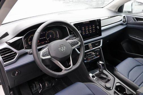 2025 Volkswagen Taos 1.5T SEL