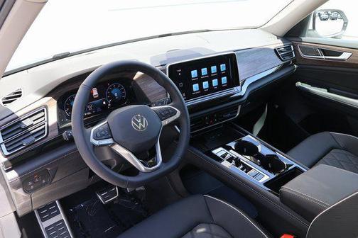 2025 Volkswagen Atlas 2.0T SEL Premium R-Line 4MOTION