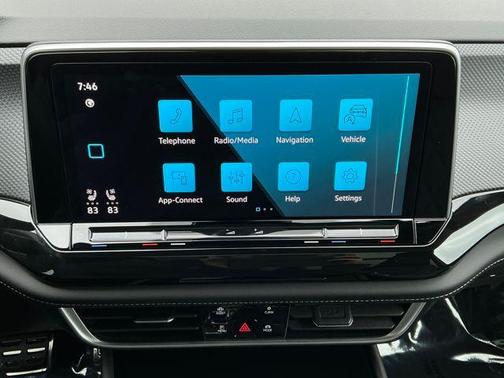 2026 Volkswagen Atlas Cross Sport 2.0T SEL Premium