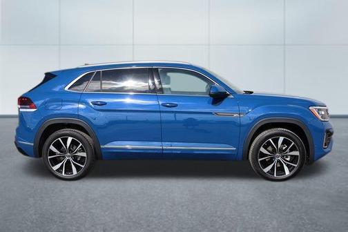 2025 Volkswagen Atlas Cross Sport 2.0T SEL Premium
